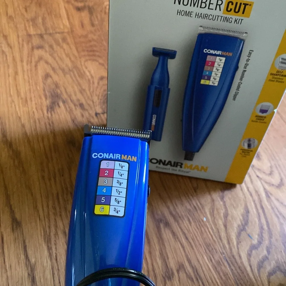 CONAIR MAN COMBO HOME HAIRCUTTING KIT